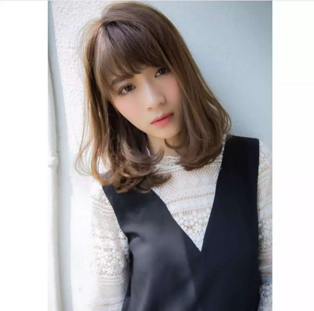 长脸女生适合什么发型11款减龄又时尚的轻熟风发型美出新高度