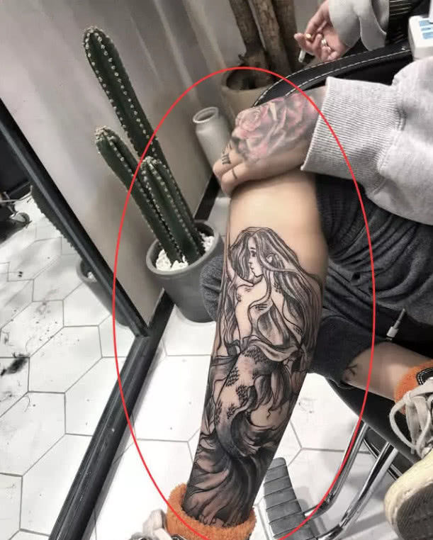 顾茜茜秀新纹身,简直不要太"社会"网友:我也想要