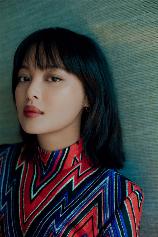 一款短发减龄不止10岁,32岁嫩回18|辛芷蕾|短发|发型_新浪新闻