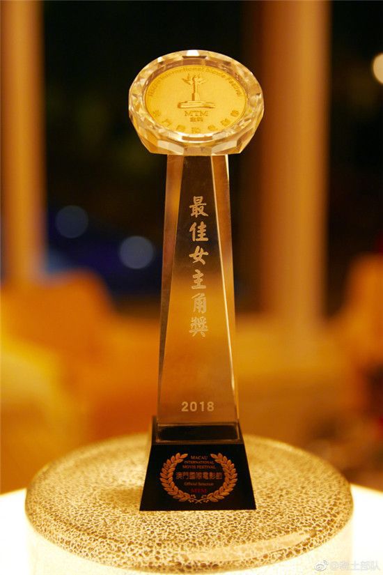 无论亲妈还是继母,章子怡都无愧于手里的最佳女主角奖杯!