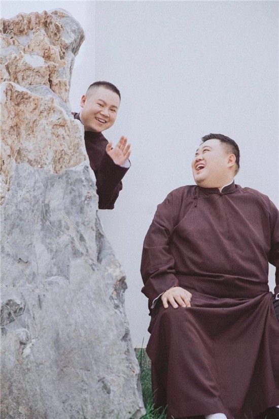 孙越晒机舱照,一个小亮点笑翻粉丝:贵社的梗果然来自生活|孙越|岳云鹏