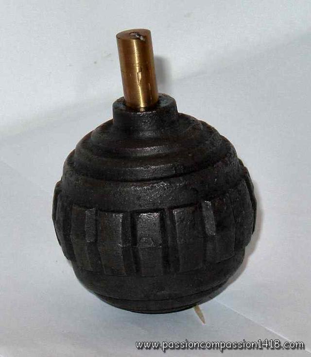 香港惊现德军一战手榴弹,被当成土豆从法国进口,百年后还能爆炸