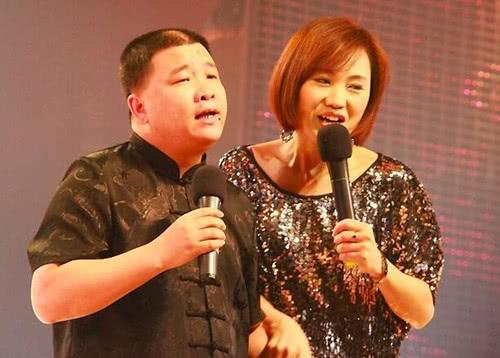 著名二人转演员,登春晚走红,成名后舍弃名利,结婚17年无绯闻