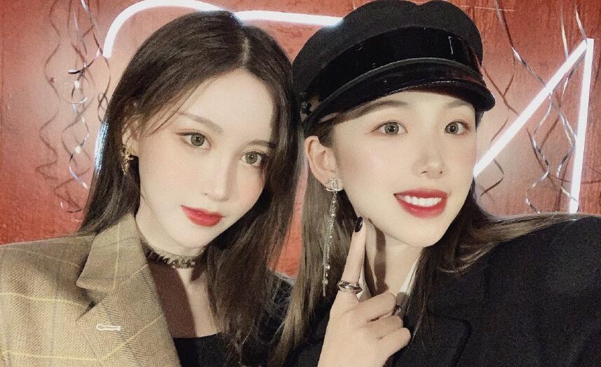 uu晒出六年前cos女警照片,就是这张照片让卢本伟一见钟情