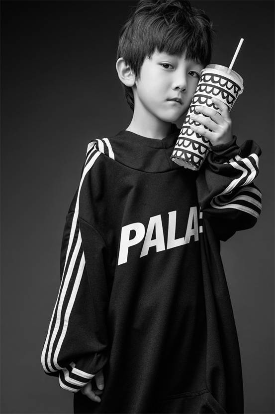 黄振宸《拜托啦师兄》饰小陈清腾 为戏忍泪苦练击剑