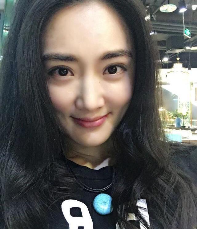 她是《天仙配》中的张巧嘴,如今成了《灵魂摆渡》中的茶茶!