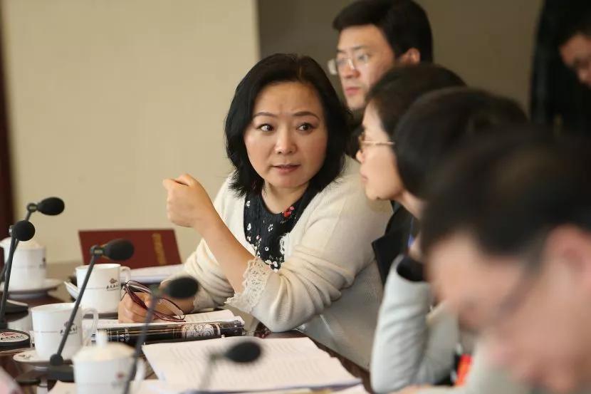 神秘地产女王吴亚军的500亿传承之谜