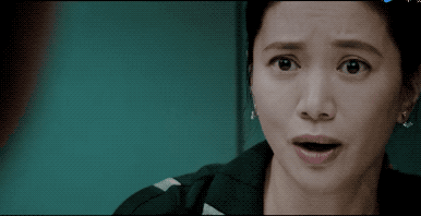 张家辉让林嘉欣把不干净的钱放在钱最多的地方,那小心翼翼的眼神,和