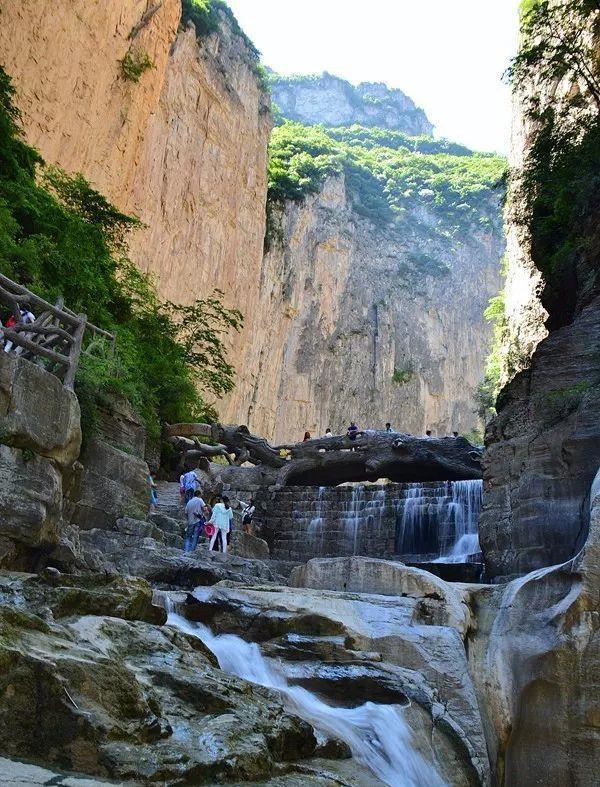 山西这个大峡谷,这里奇峰林立,飞瀑流霞,山水胜景美到极致