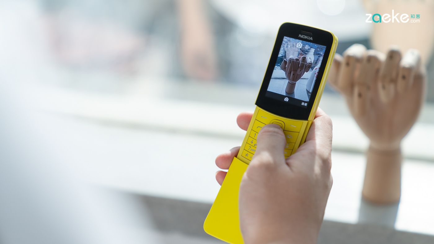解毒:有情怀又复古的诺基亚8110 4G,迷失于智