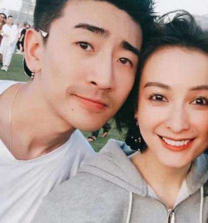 吴昕突然官宣恋情,男方竟然是熟悉的他,网友:兜兜转转还是你