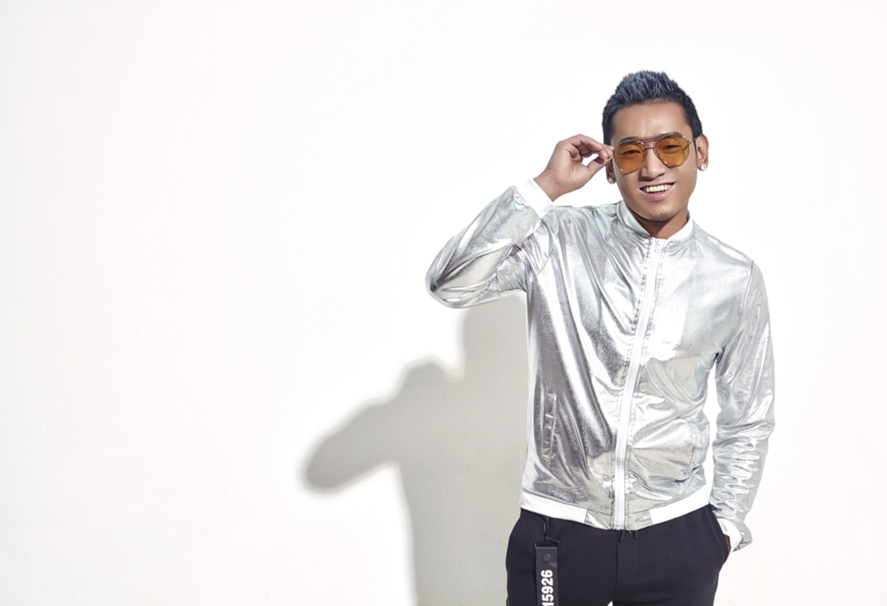 扎西平措化身音乐旅行者新歌登顶音乐人气榜