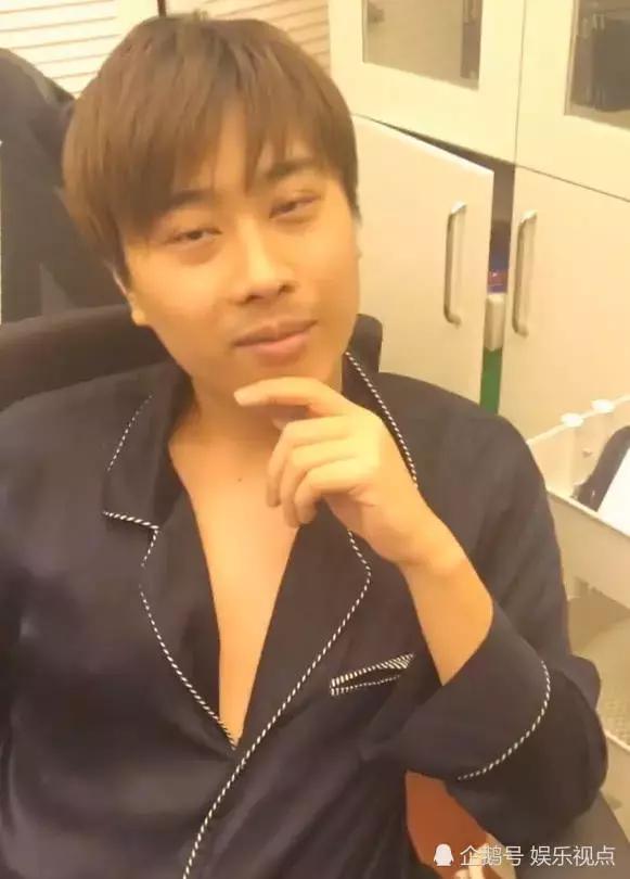 赵梦玥公开哭诉怒怼卢本伟挣的钱供他打游戏活得像巨婴一样