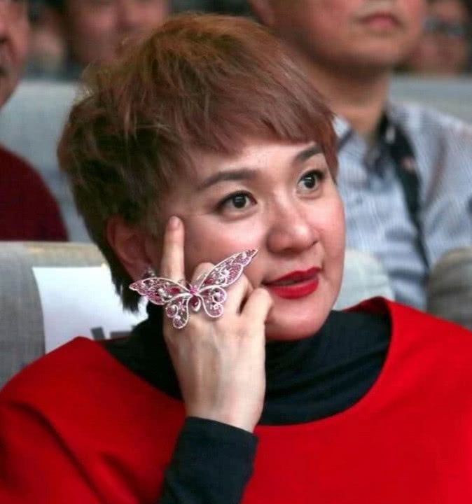 当年骂女选手是"母猪"的柯以敏如今过得怎么样了?