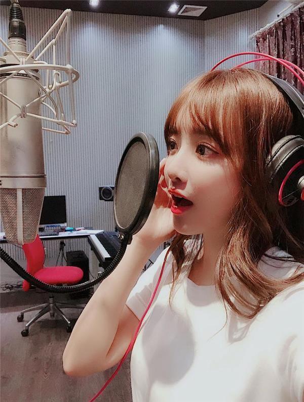 酷狗歌手兔子牙圈粉千万成短视频新一姐 其魅力点竟