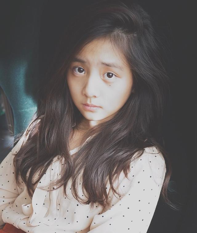 孙莉一家基因不是一般强大,大女儿神似妈妈了|黄忆慈|孙莉|黄磊_新浪