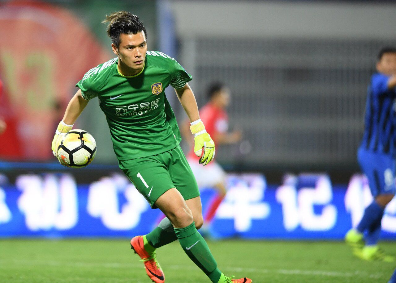 百场门神顾超为苏宁出场达到100场被评为最帅国门