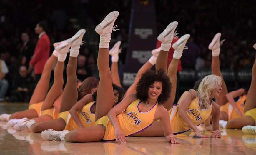 nba球员真的从来不看拉拉宝贝表演么?真相在这里!