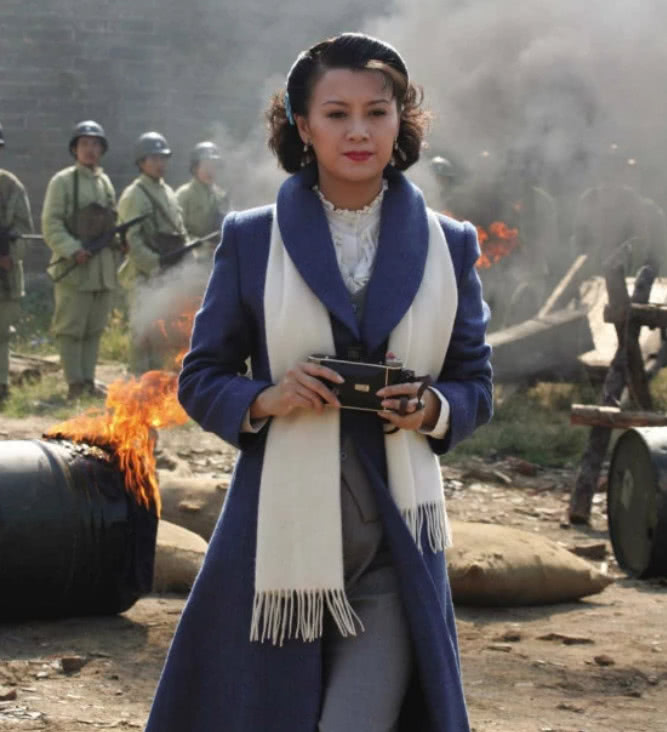 61岁李幼斌妻子曝光,小他13岁隐藏至今,竟是我们熟悉的她!