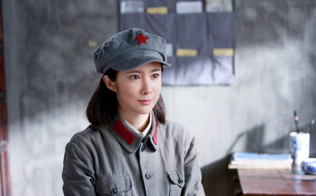 女版于震,指望演抗日神剧走红难如登天,还是提早转型吧