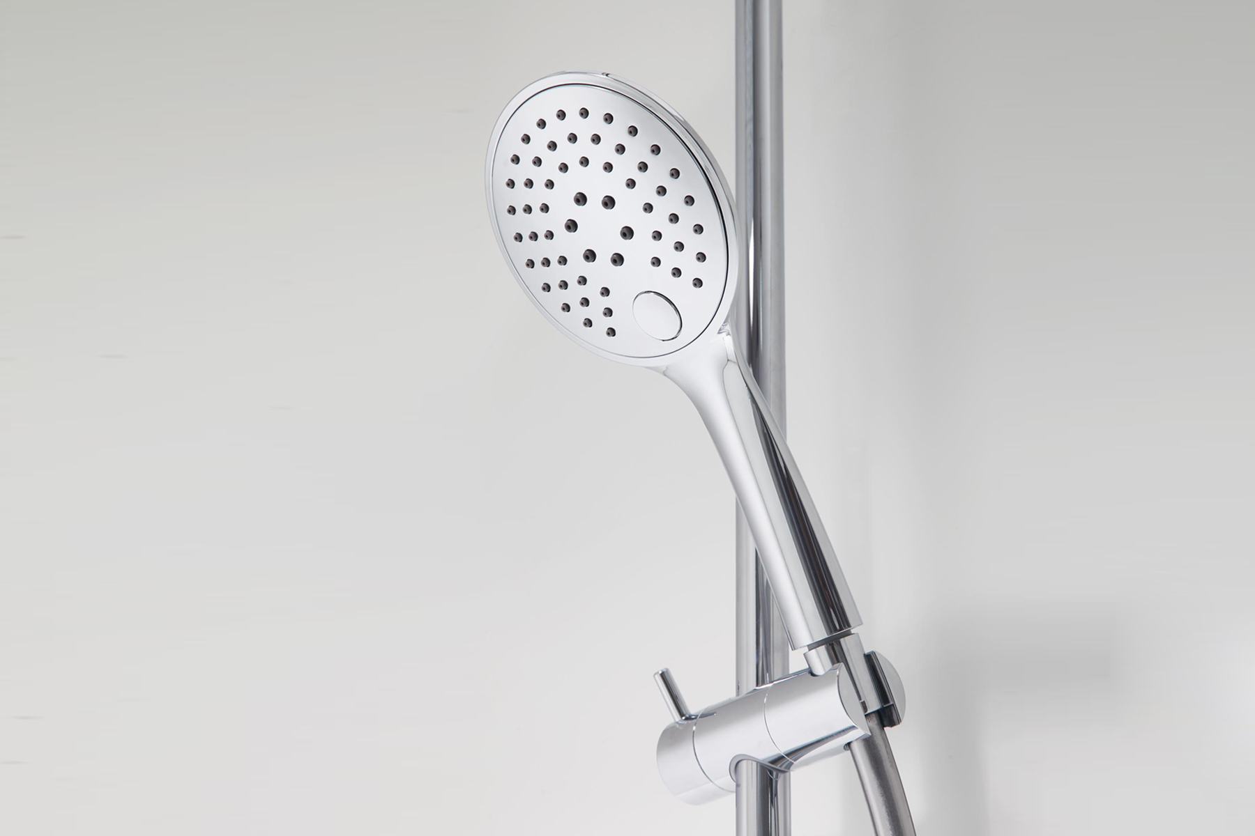 卫生间花洒切记要接根电线,听完老师傅分析,懊悔家里装早了!