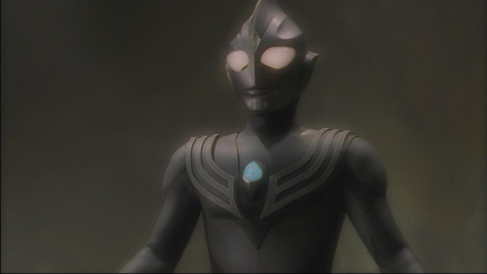 黑暗迪迦和闪耀迪迦哪一个更强可以从这2方面看