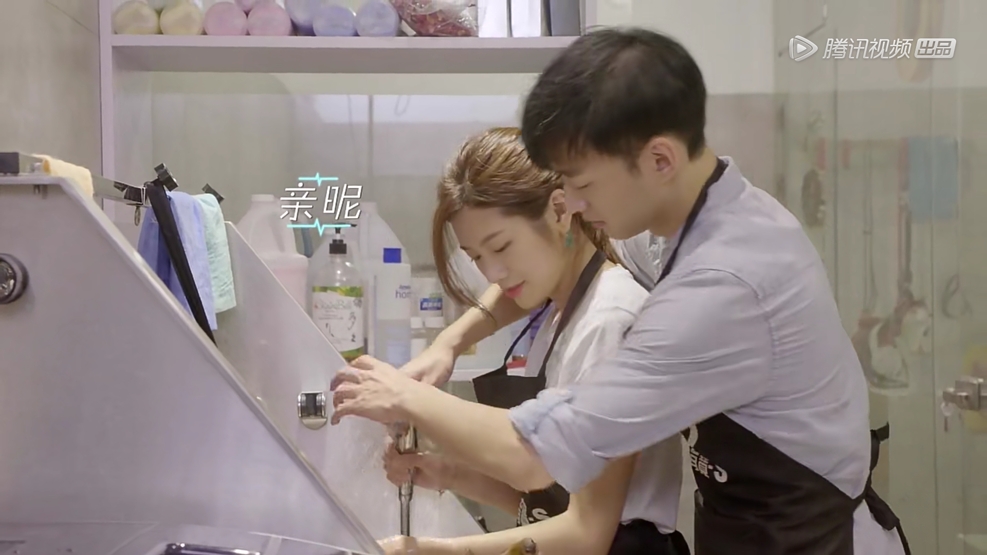 心动的信号素人首次户外活动曝光向天歌奥斯卡上演拥抱杀