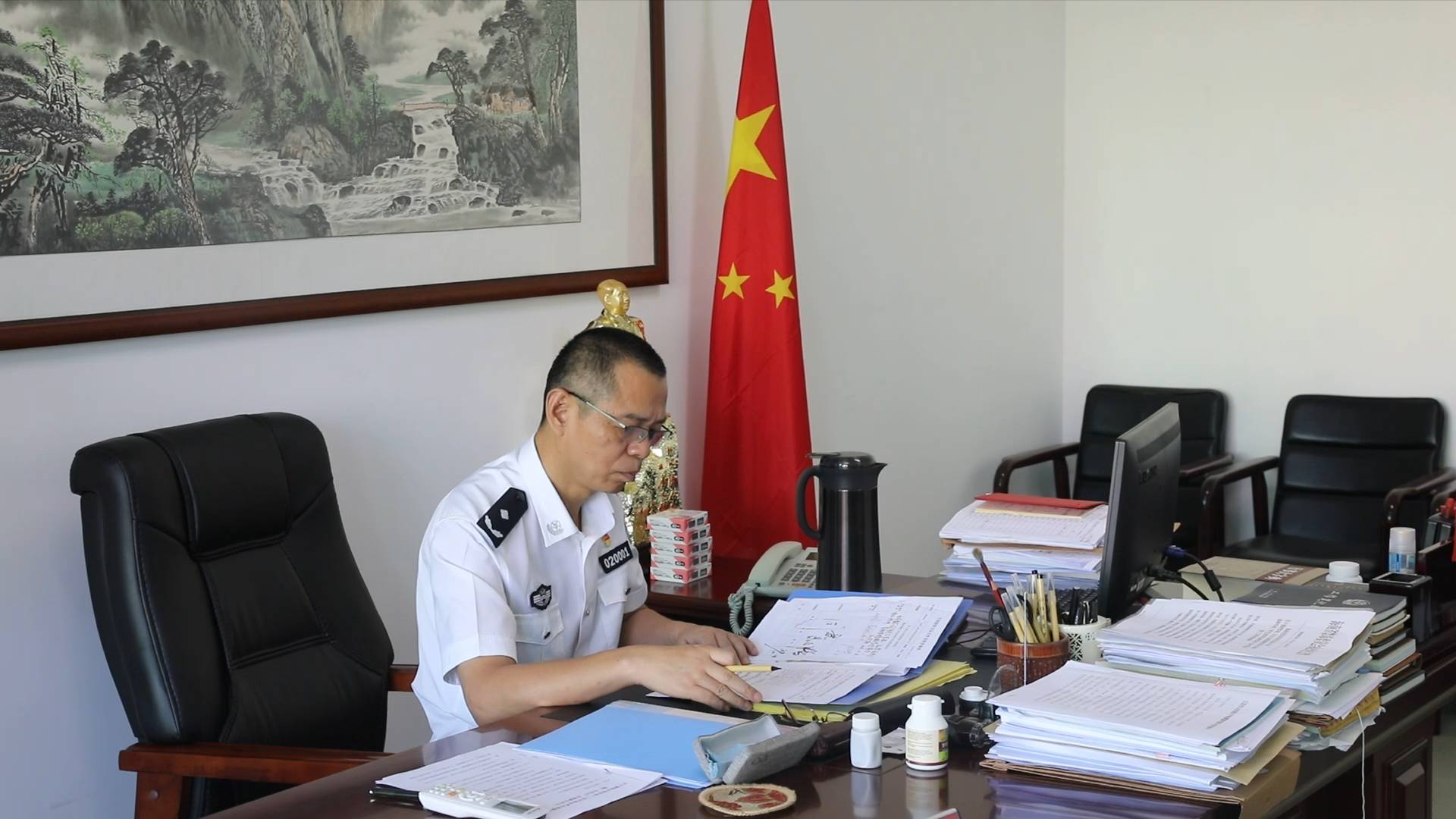 公安局长张兆腾:破解三亚交通治安管理之难