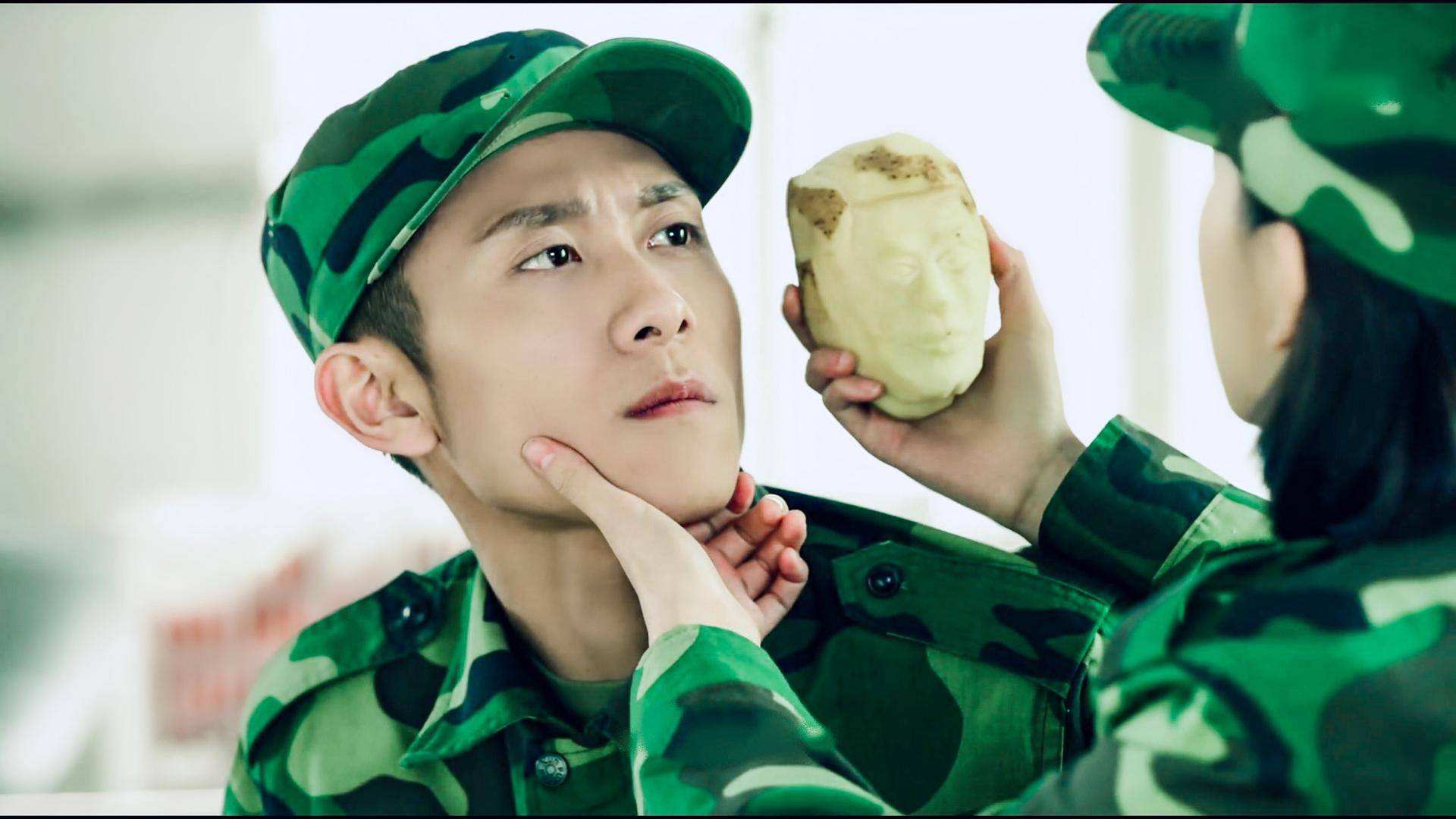 童年照比颜值,小时候长得最好看的不是张一山张艺兴而是她