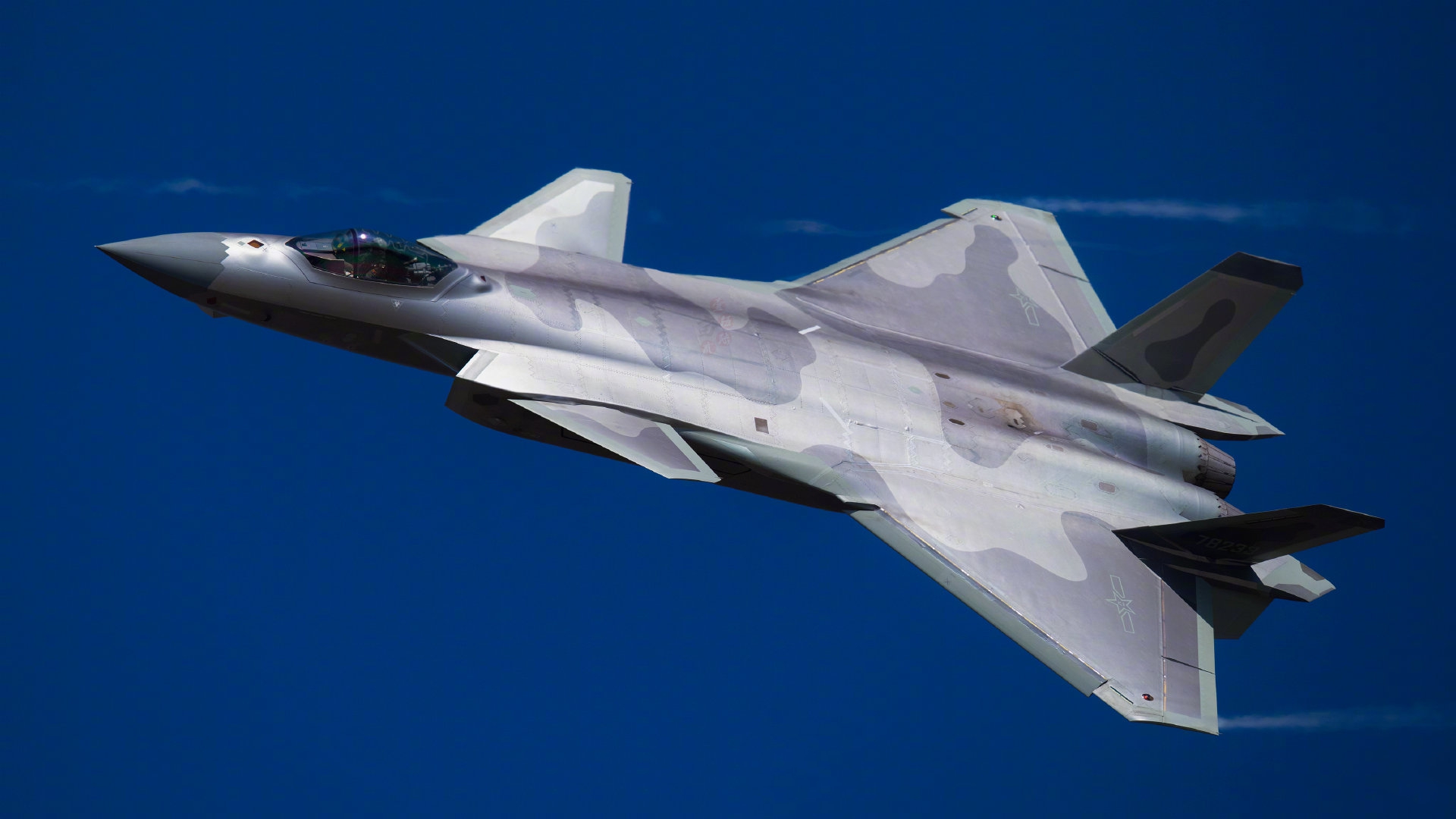 歼-20隐身战斗机