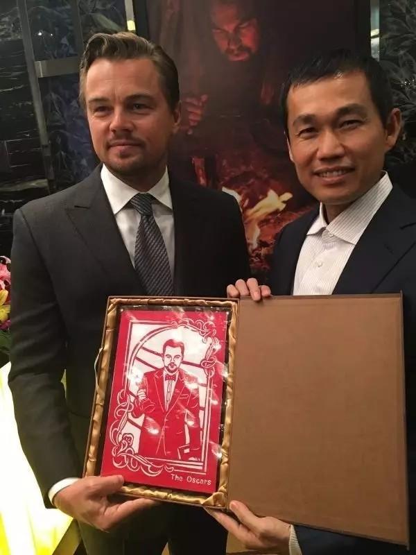 中国玩具首富:800元起家打造中国迪士尼,他靠卖玩具身价225亿