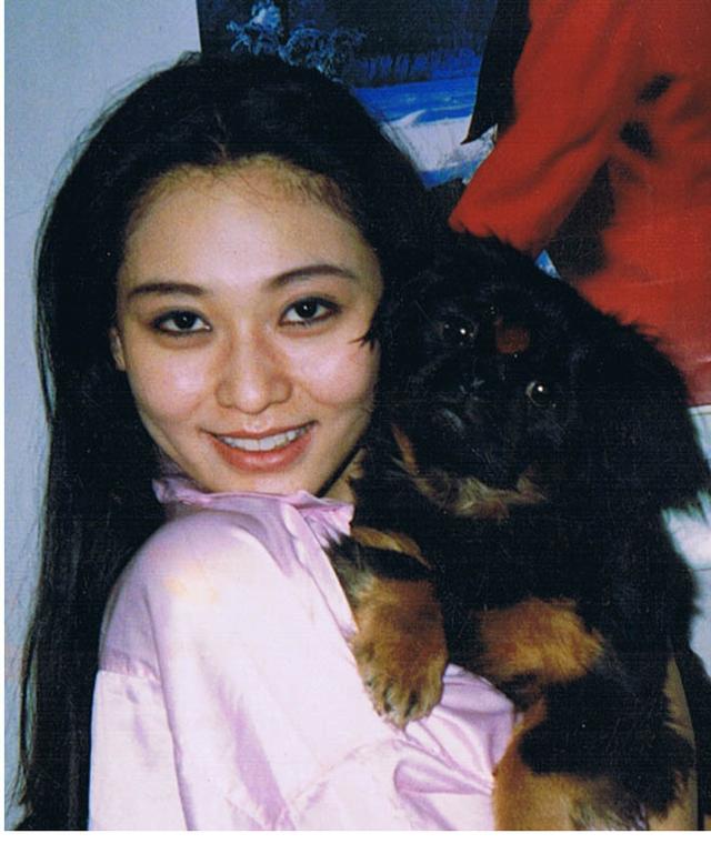 被王志文夺走初吻,又因"潜规则官司"备受打击,今却成知名导演|潘婕