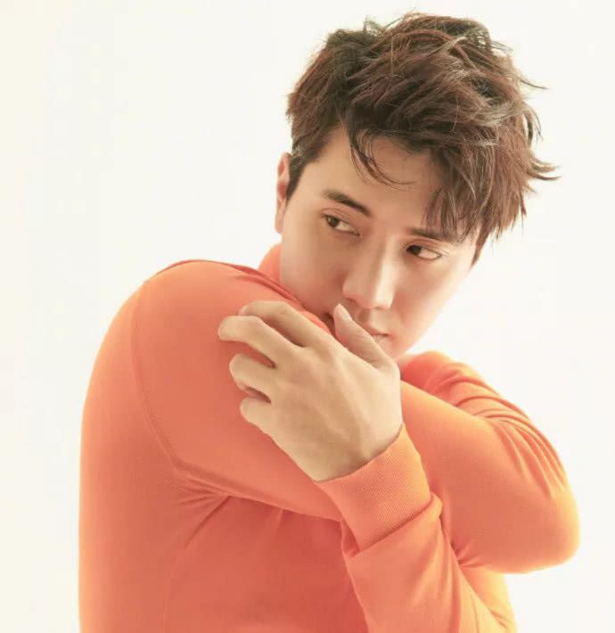 至上励合"小五"金恩圣近照,退伍后颜值达到新高度,人气爆棚