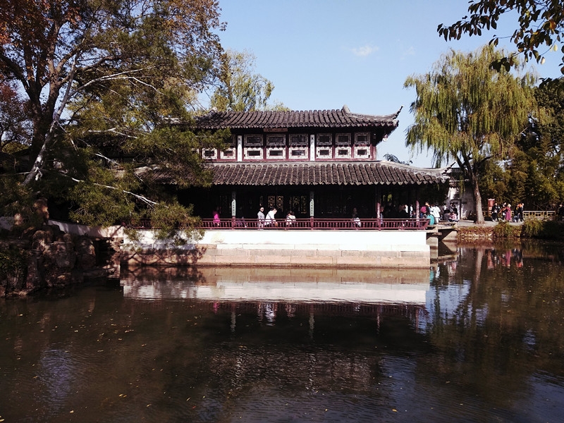 拙政園與北京頤和園,承德避暑山莊,蘇州留園一起被譽為中國四大名園.