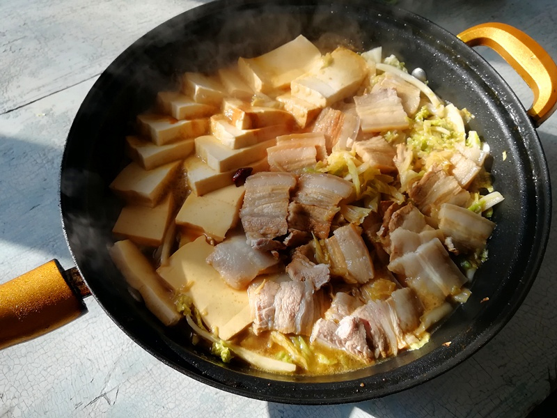 立冬过后在北方最喜欢把大白菜这样吃营养丰富做法还简单