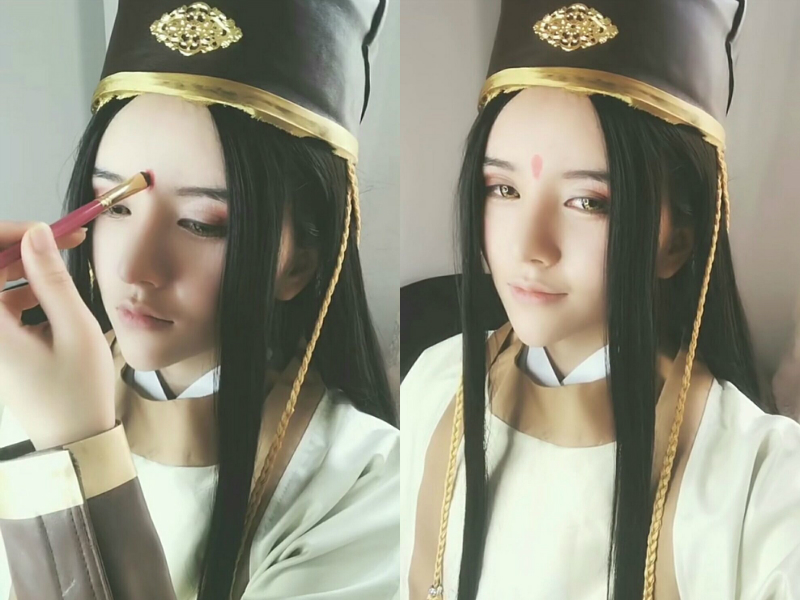 神模仿坐个地铁都能遇到世界名画维克托真人cos太像了