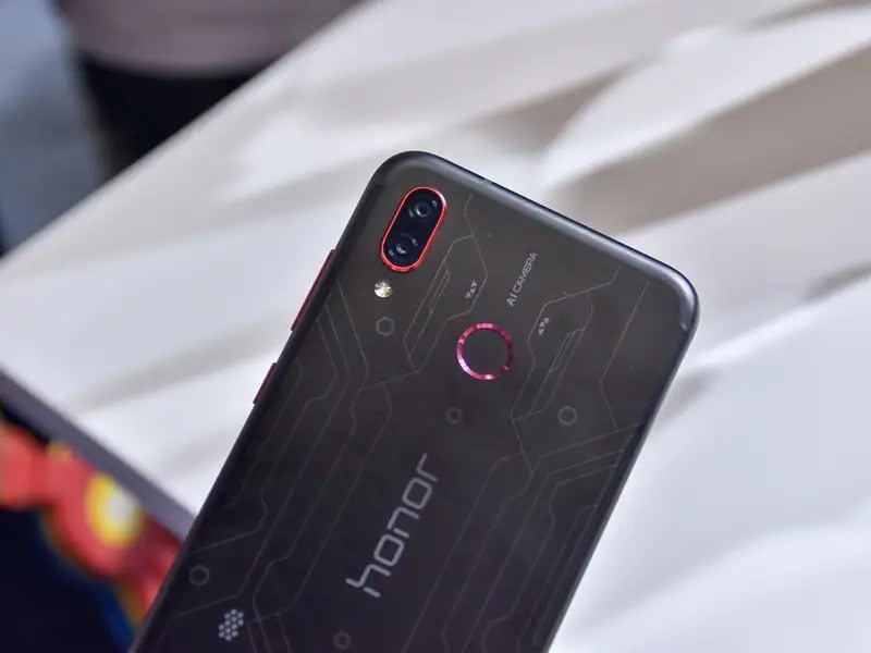 gputurbo麒麟970荣耀play火力全开