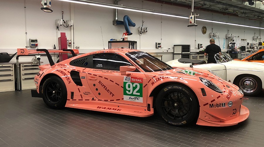 保时捷将派一台披着粉猪涂装的911rsrlmgte赛车出战周末的勒