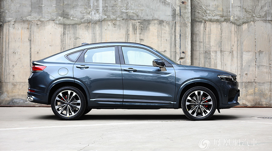 车尾造型不输保时捷轿跑suv吉利星越高颜值背后的秘密