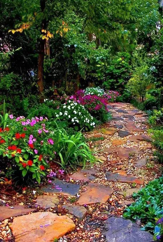 诗意般的庭院小路,总有一款适合你家庭院