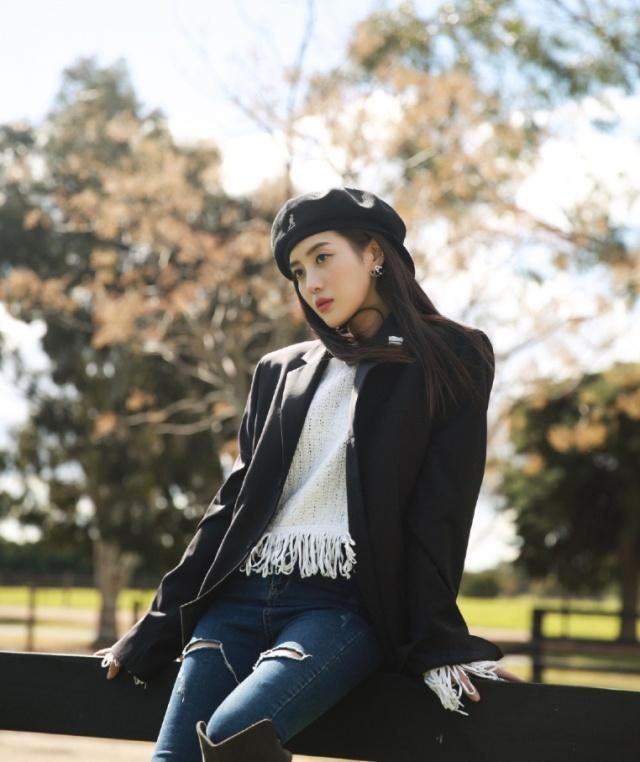 建筑物拍照摆pose姿势 闺蜜拍照pose姿势