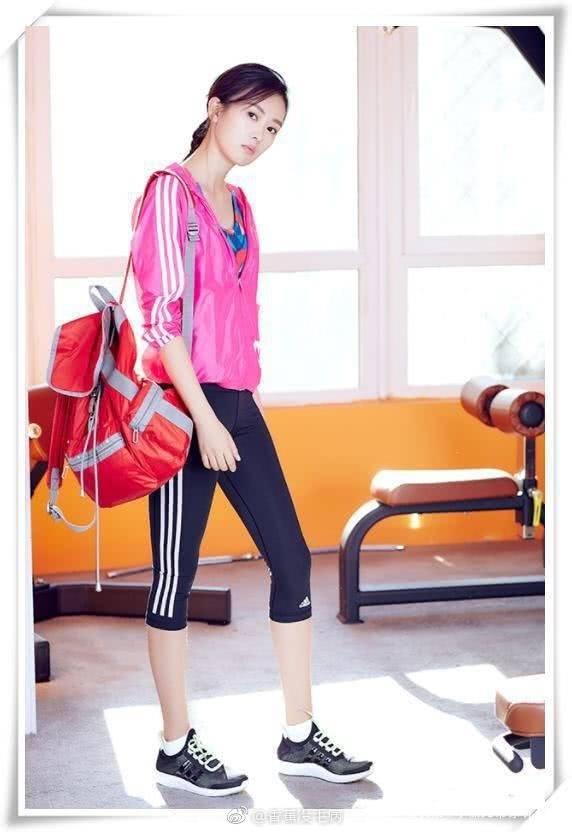 李溪芮身高170童瑶169两人同框谁谎报身高一目了然