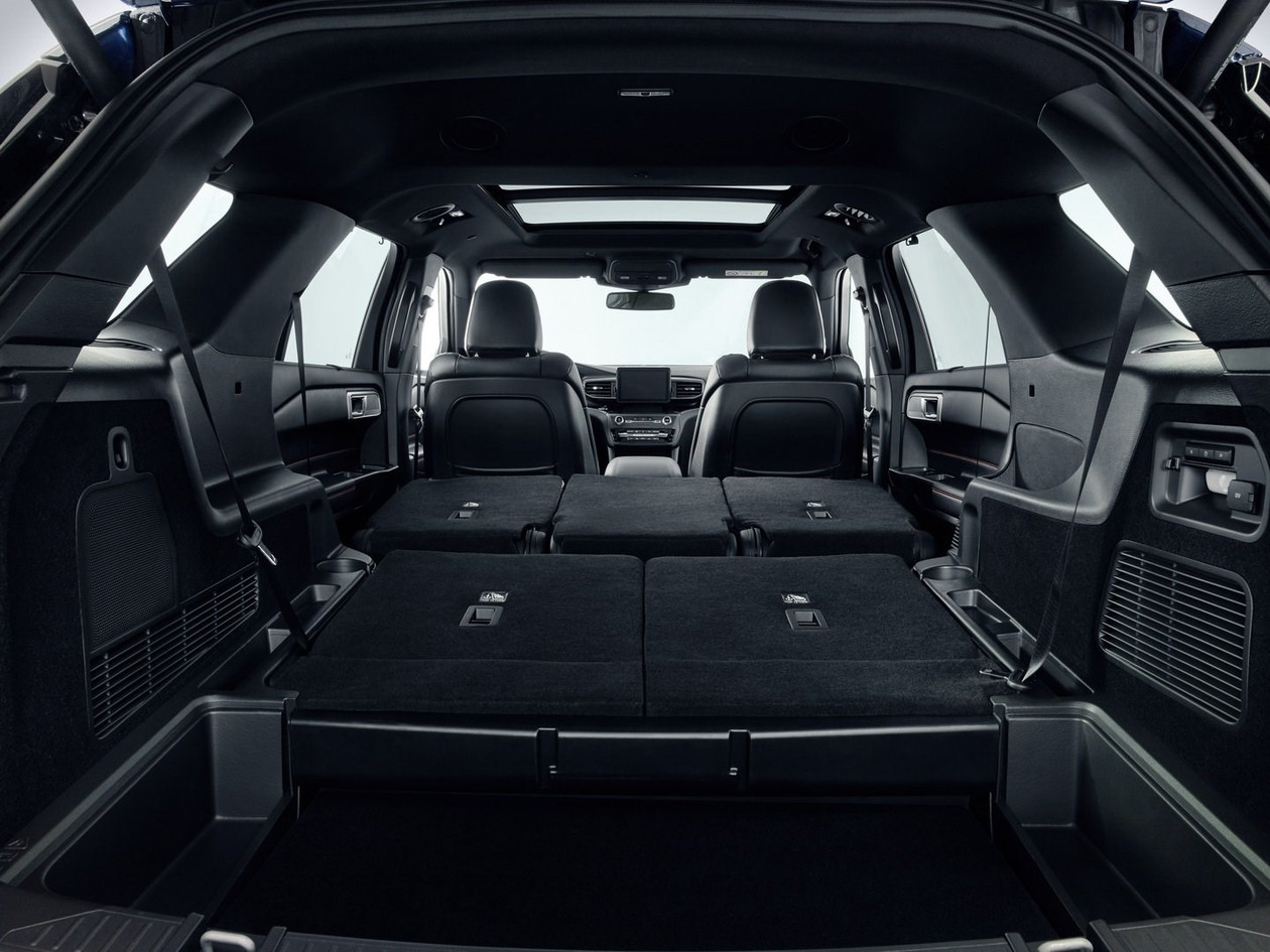 全新福特探险者phev官图曝光百公里油耗仅34l