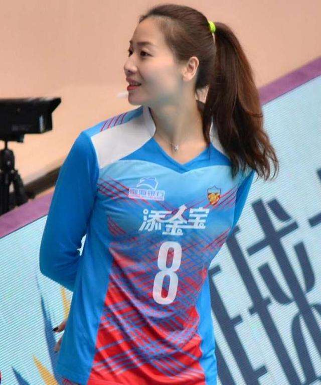 曾经的女排国手,殷娜成了中国女排高大化的牺牲品