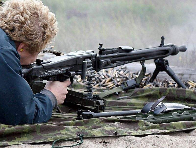 二战时射速最高的德军mg42机枪