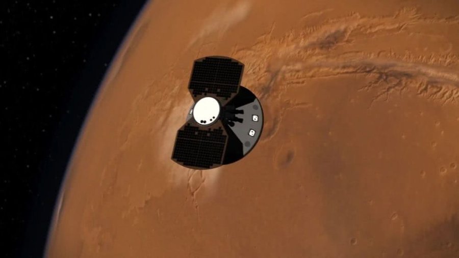 历经6个月,这枚探测器抵达火星,它的目的是窥探火星内部