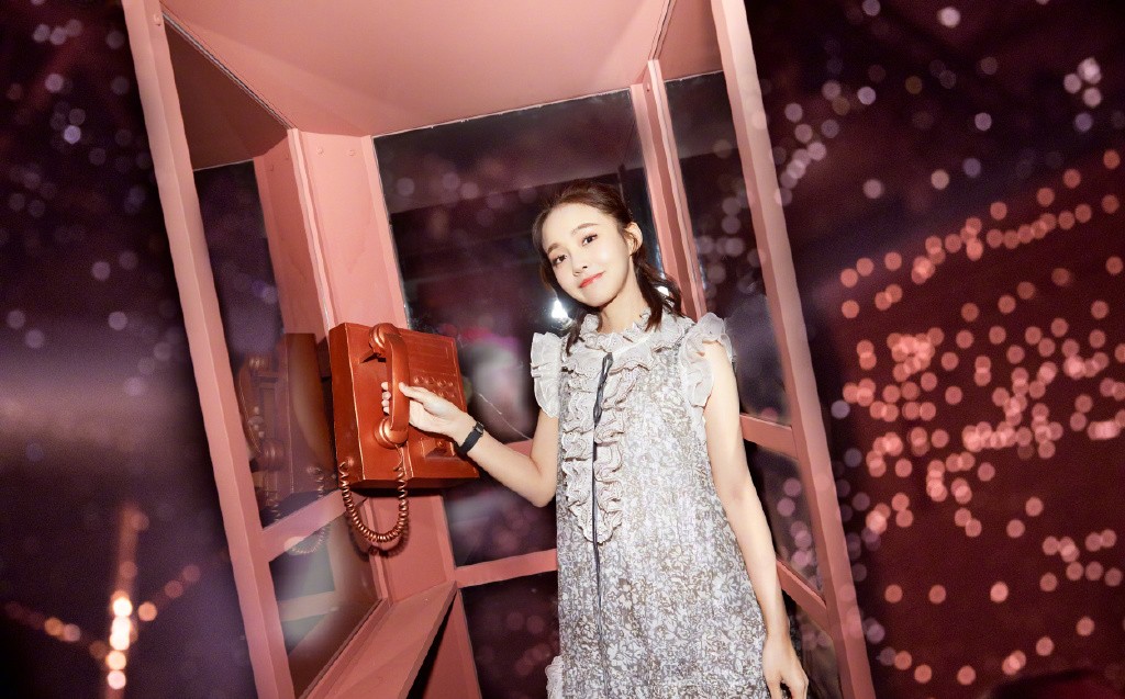 《如懿传》的忻贵妃,穿宽松长裙却被"吕子乔"抢镜,网友:胖了