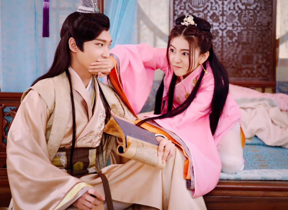 《双世宠妃3》官宣海报,原班人马回归,海报寓意十足!