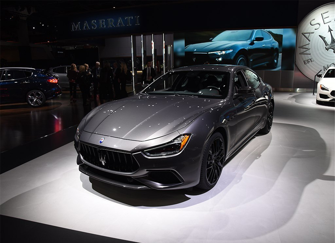 嫌bba满街跑,又想和帕拉梅拉一样拉轰,这台玛莎拉蒂100万-新浪汽车