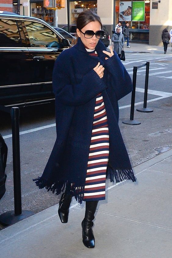 贝嫂"毛衣"各种穿搭,轻松演绎着她的时尚魅力!时髦又大气!